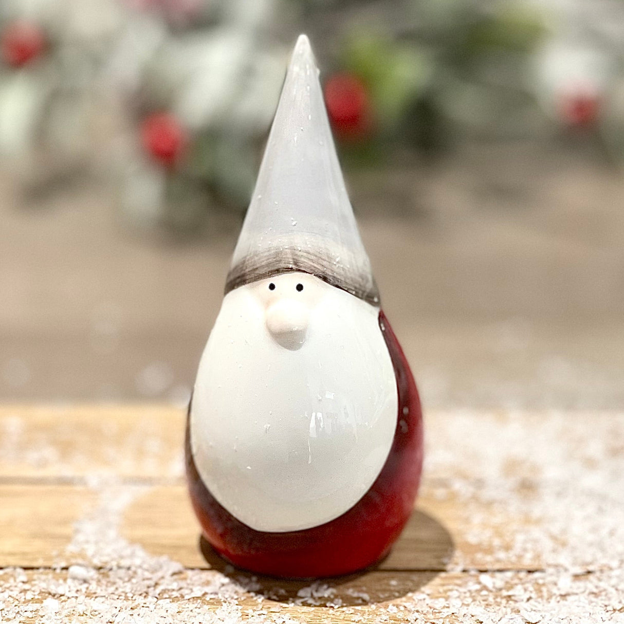 Red/Grey Ceramic Santa | 10cm