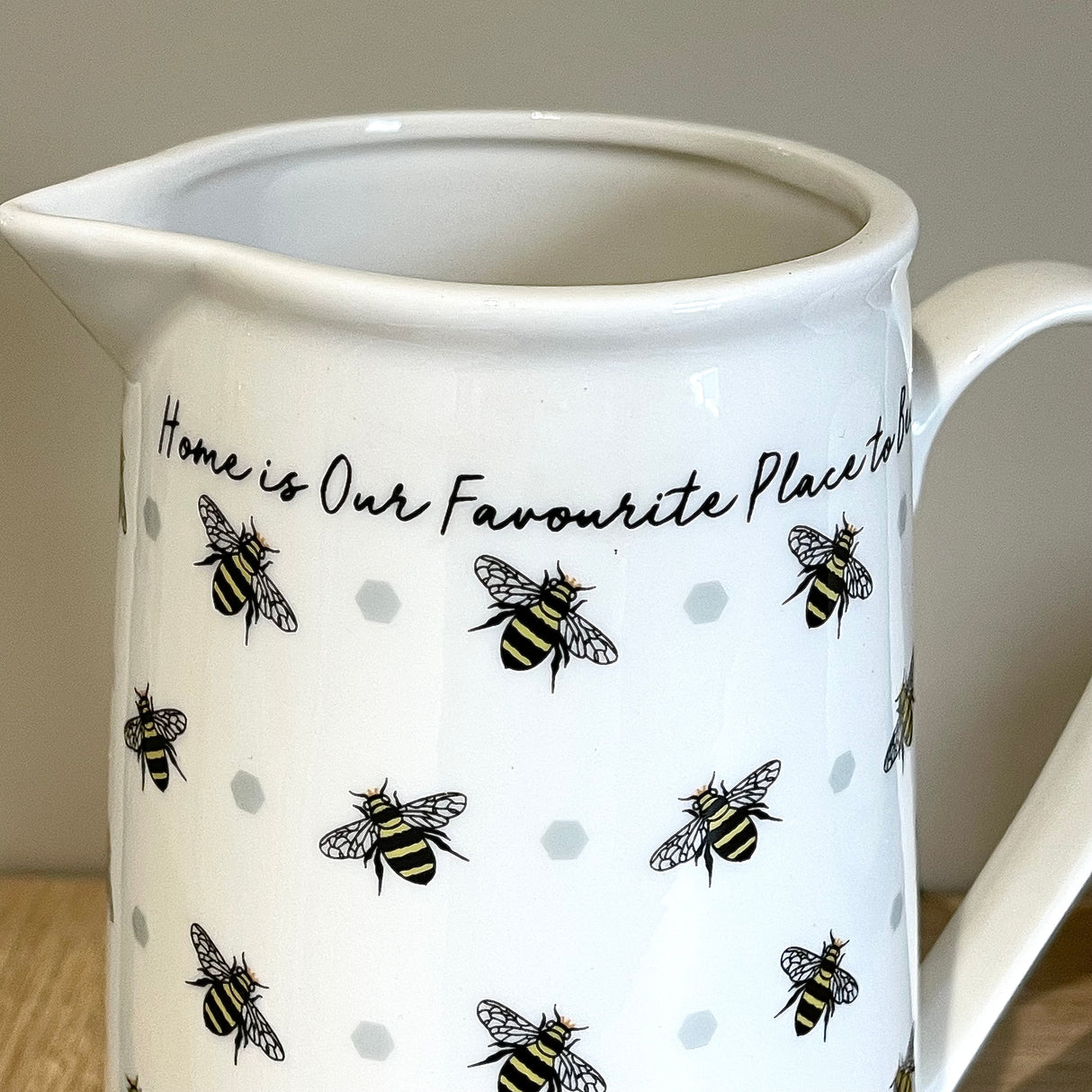 Bee Jug | 19cm