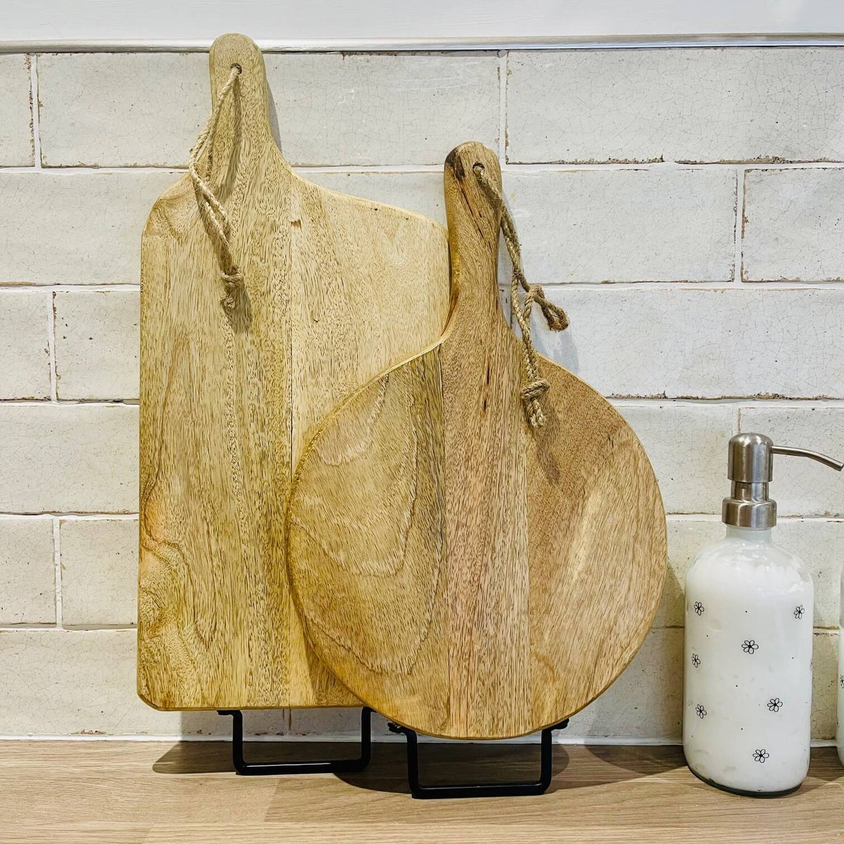 Rustic Mango Wood Round Chopping Board