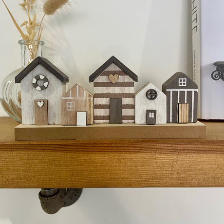 Beach Hut Houses Deco | 18cm