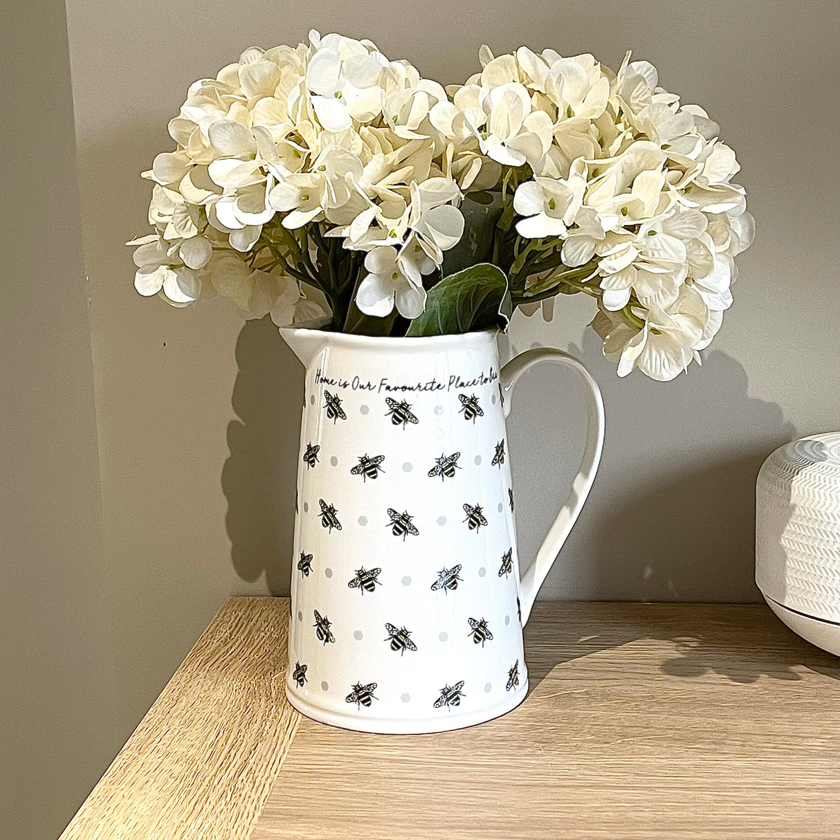 Bee Jug | 19cm