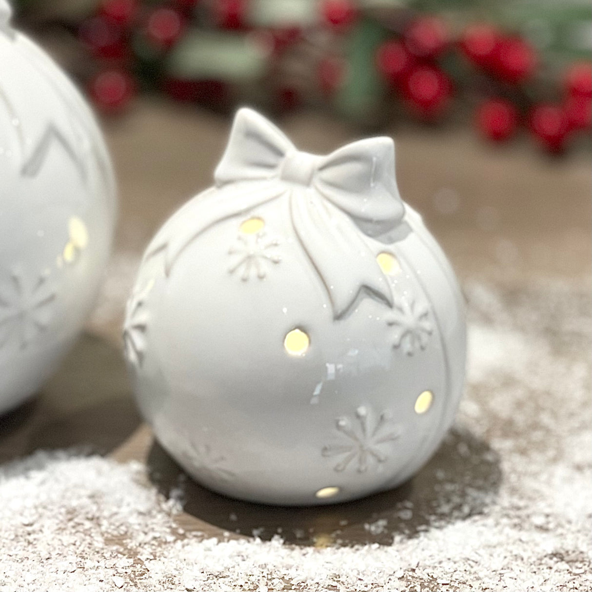 Glazed Ceramic LED Bauble with Bow | 9.5cm