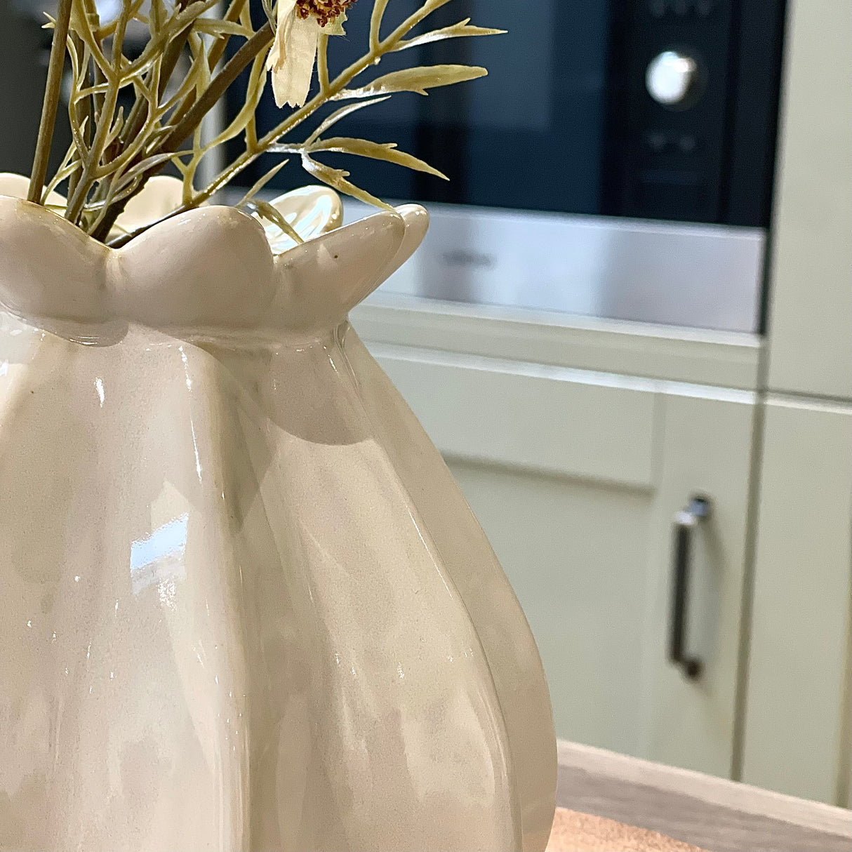 Poppy Bud Vase | Neutral