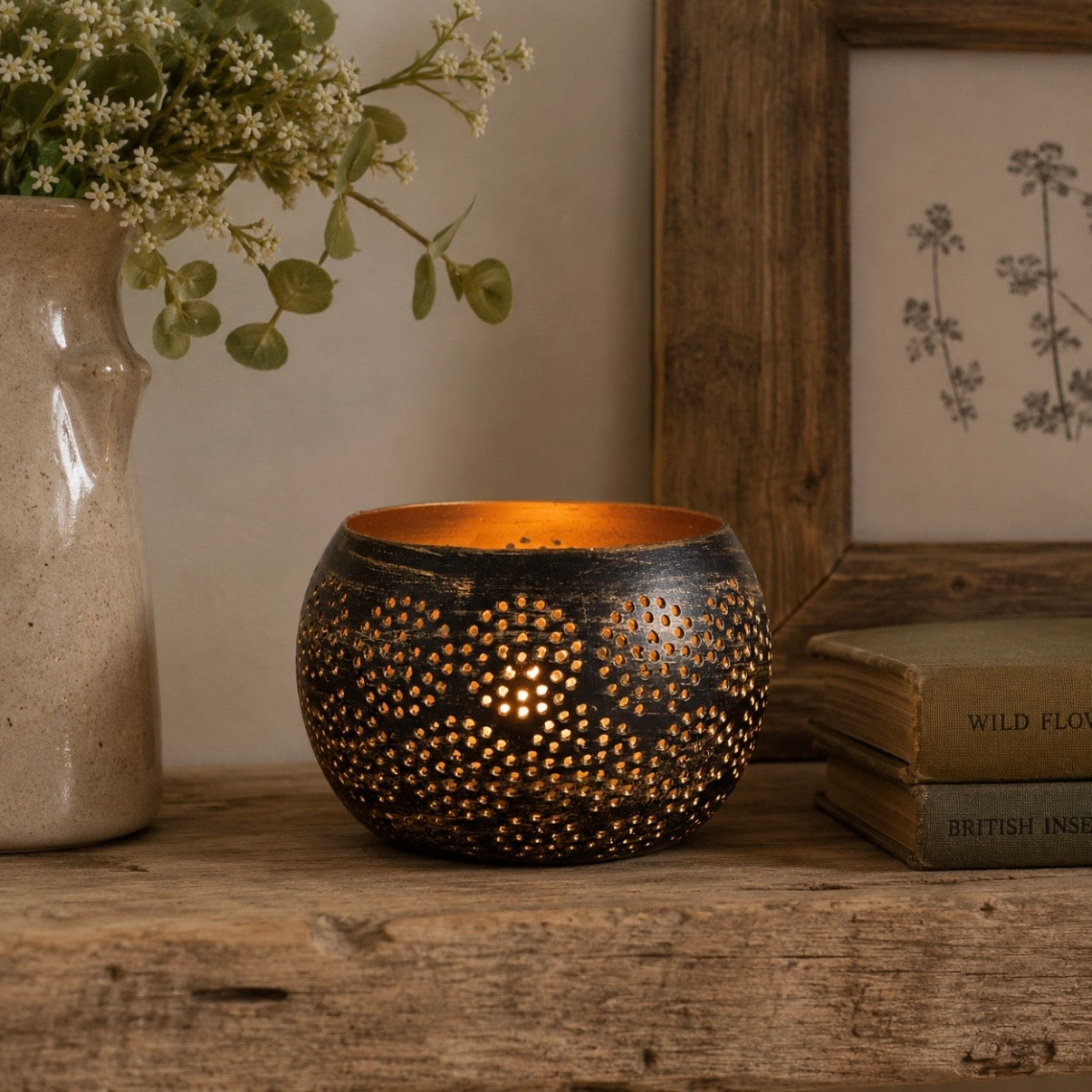Black and Gold Metal Tea Light Holder