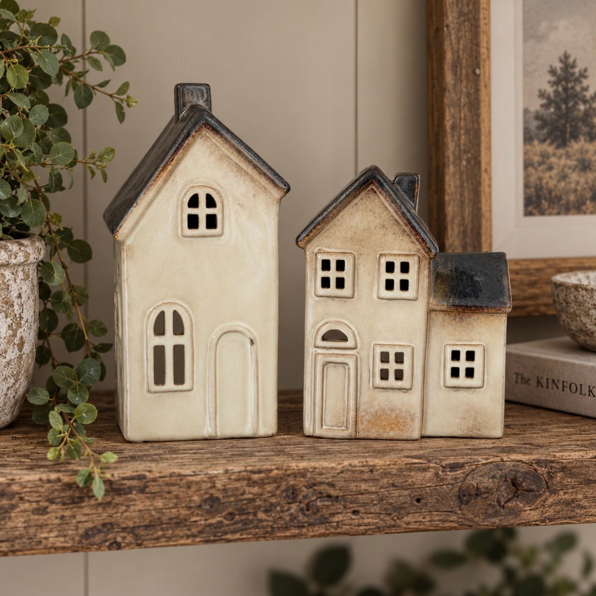 Tall Metallic Tealight House | 18.5cm