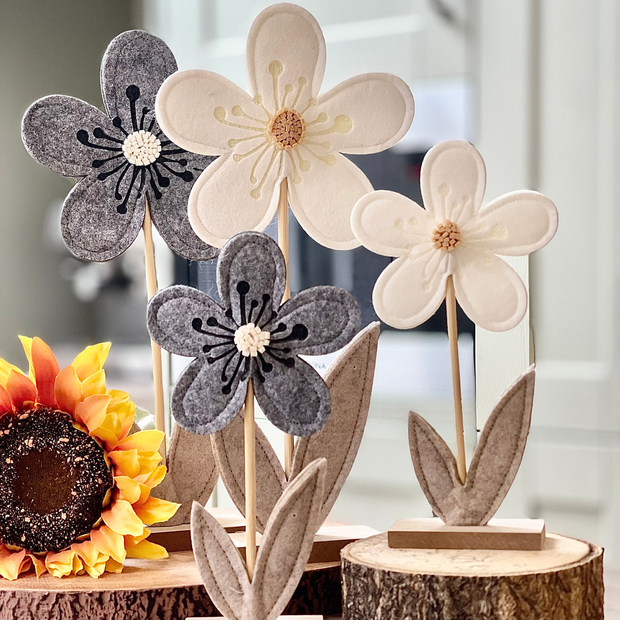 Felt Flower | Grey - 31cm